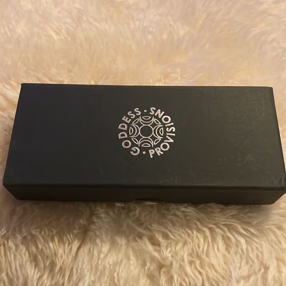 ROSE Quartz Facial Roller NWT - Picture 3 of 5